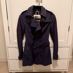 Burberry metallic blue short Gabardine trench coat - size US 2/UK 4